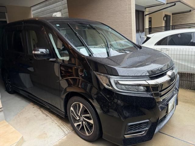 Mazda Bongo front view