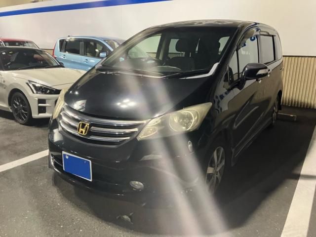 Mazda Bongo front view