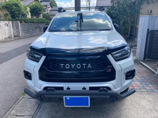 Mazda Bongo front view