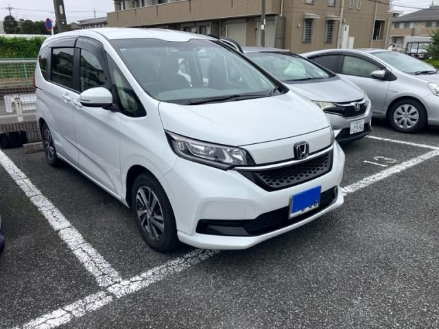 Mazda Bongo front view