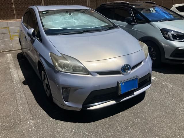 Mazda Bongo rear view