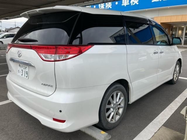 Mazda Bongo rear view