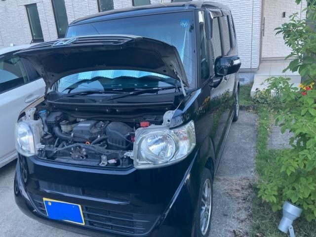 Mazda Bongo rear view
