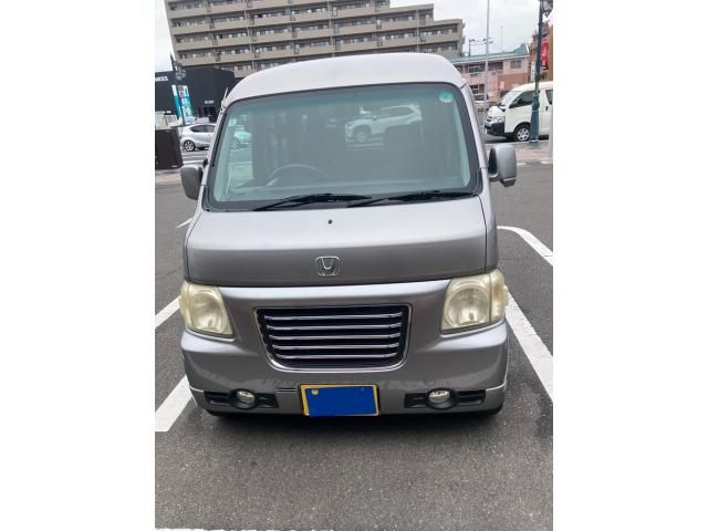 Mazda Bongo front view