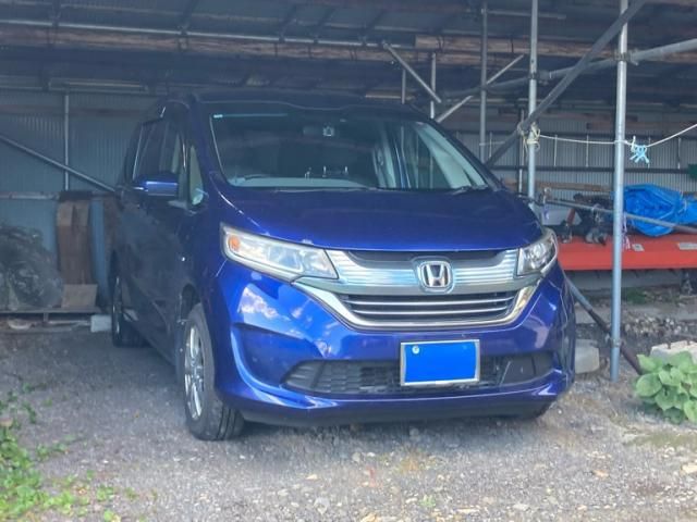 Mazda Bongo front view