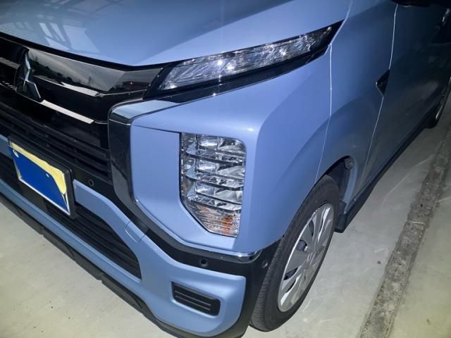Mazda Bongo front view