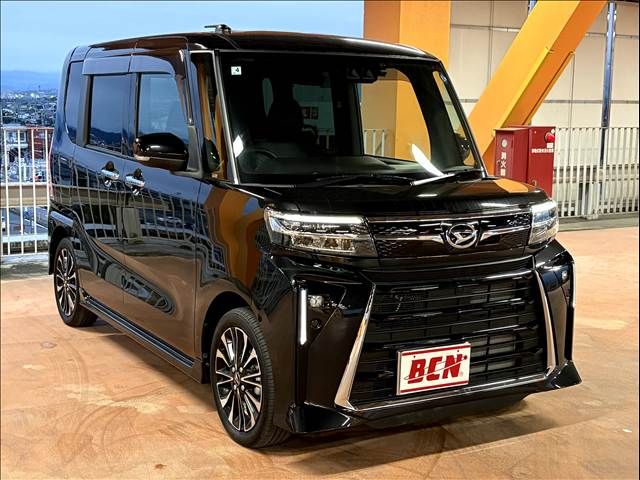 Mazda Bongo front view