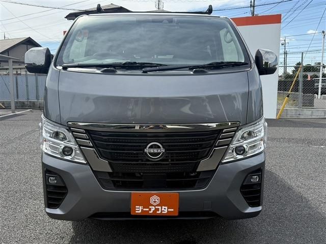 Mazda Bongo front view