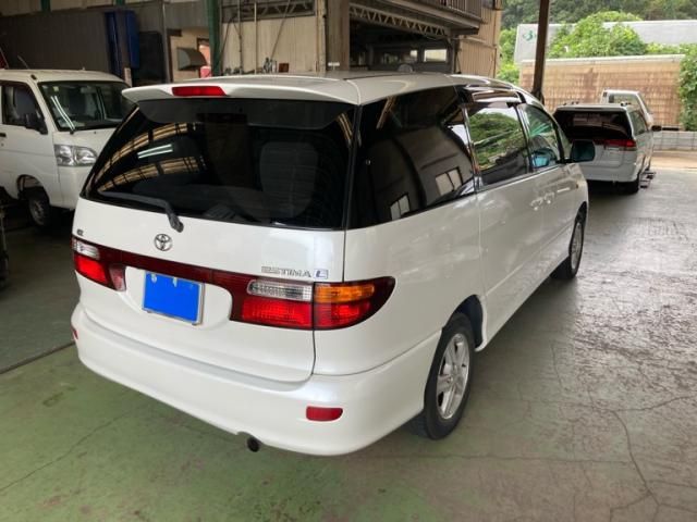 Mazda Bongo rear view