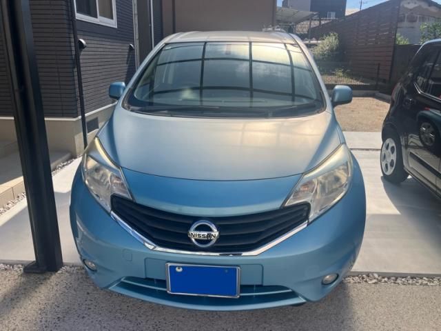 Mazda Bongo front view