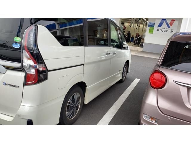 Mazda Bongo rear view