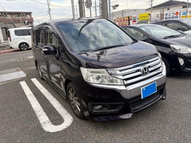 Mazda Bongo front view