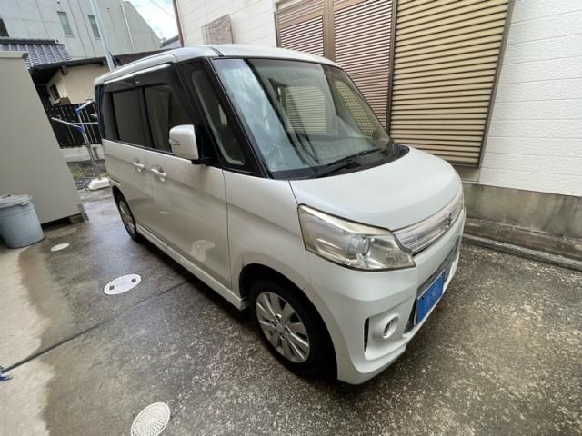 Mazda Bongo rear view