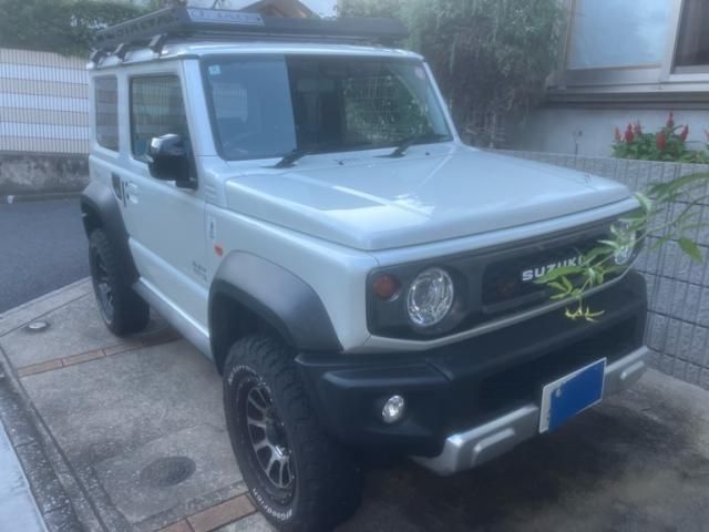 Mazda Bongo front view