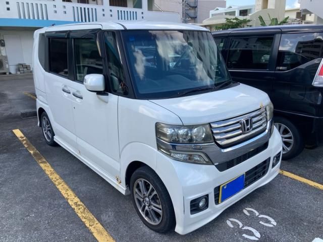 Mazda Bongo front view