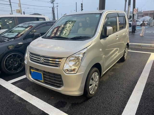 Mazda Bongo rear view