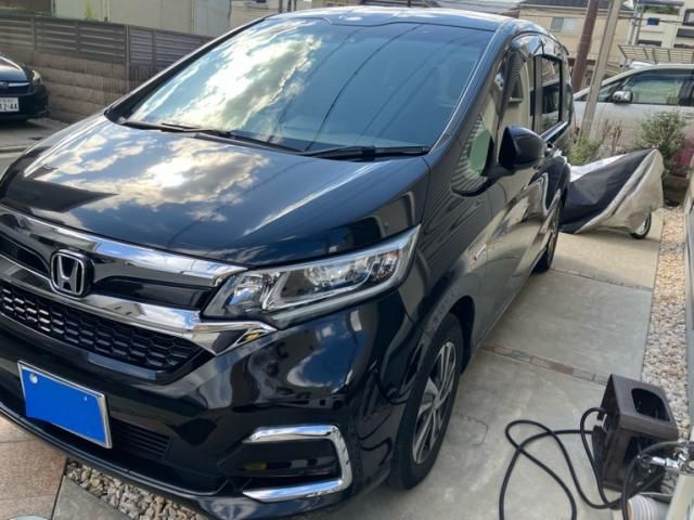 Mazda Bongo front view