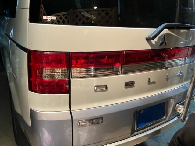 Mazda Bongo rear view