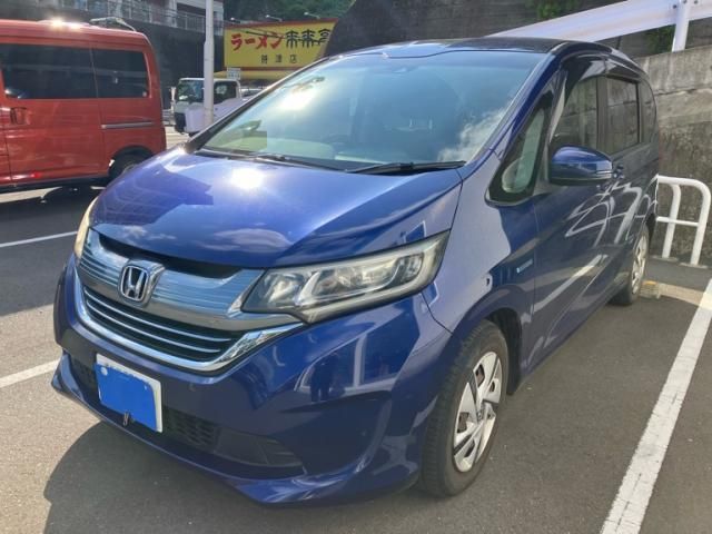 Mazda Bongo front view