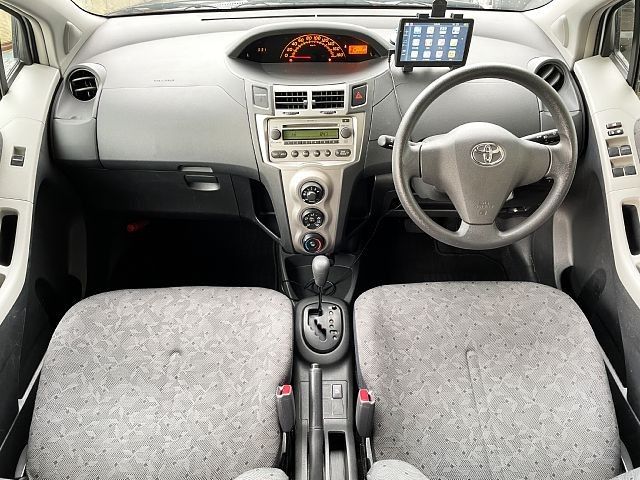 Mazda Bongo front view
