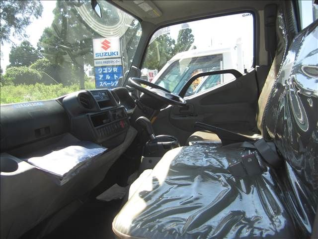 Mazda Bongo front view