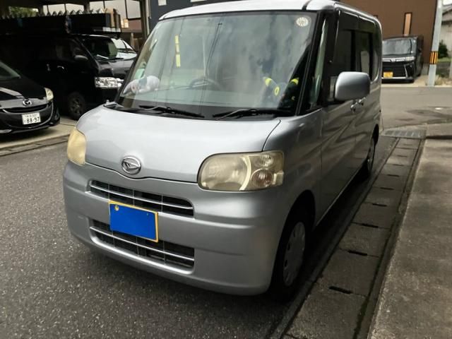 Mazda Bongo front view