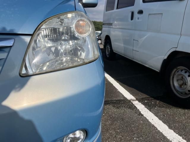 Mazda Bongo rear view