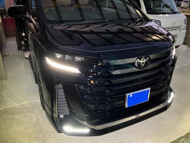 2011 Mazda Bongo Van