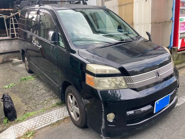 Mazda Bongo rear view