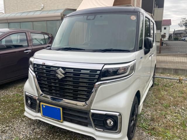 Mazda Bongo rear view