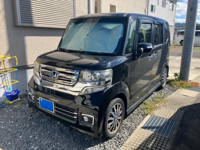 Mazda Bongo front view
