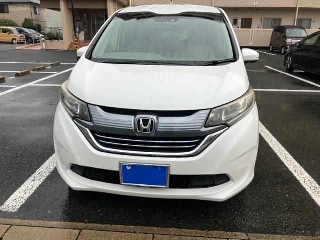 Mazda Bongo front view