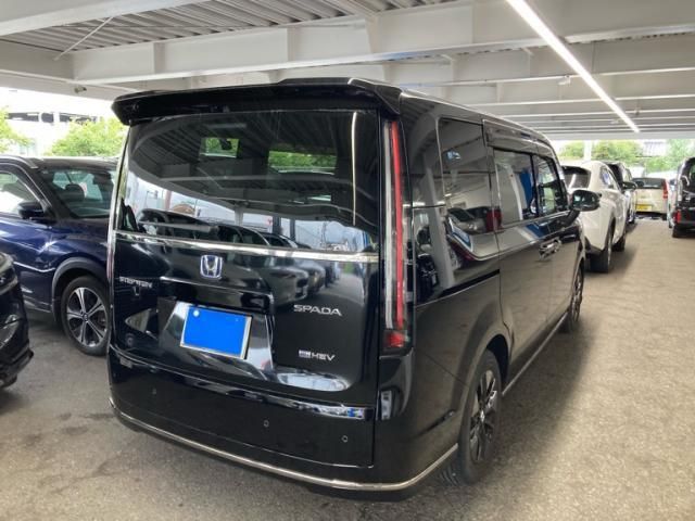 Mazda Bongo front view