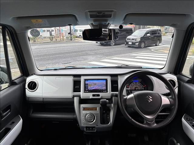Mazda Bongo front view