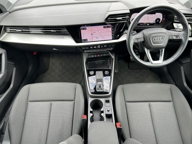 Mazda Bongo front view