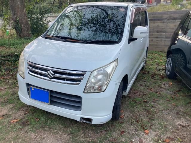 Mazda Bongo front view
