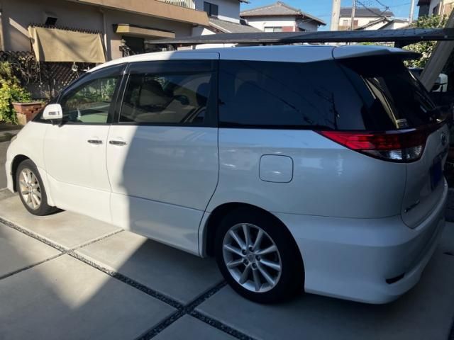 Mazda Bongo rear view