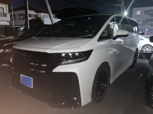 Mazda Bongo front view
