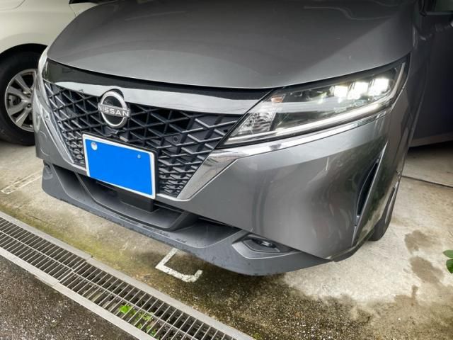 Mazda Bongo front view