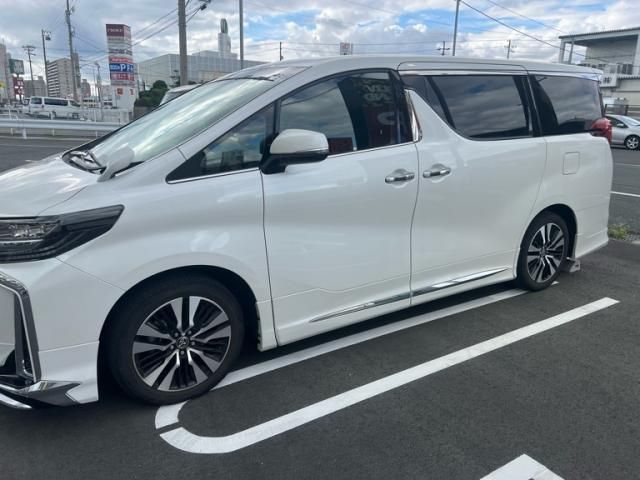 Mazda Bongo rear view