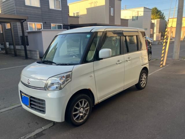 Mazda Bongo front view