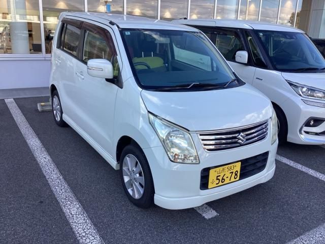 Mazda Bongo front view