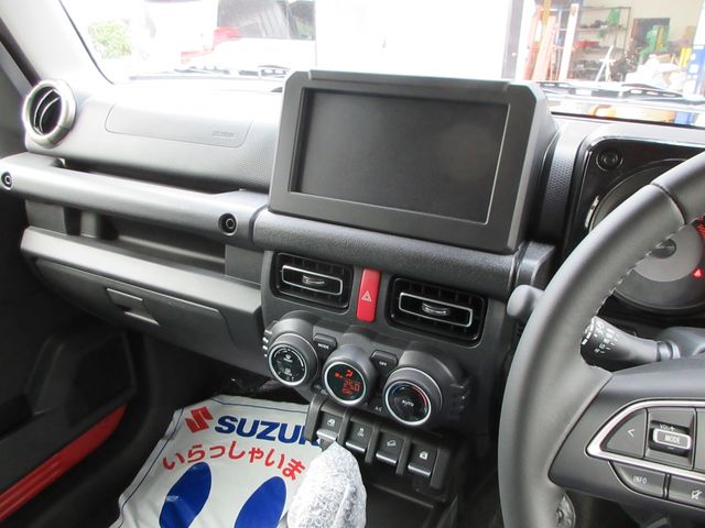 Mazda Bongo front view