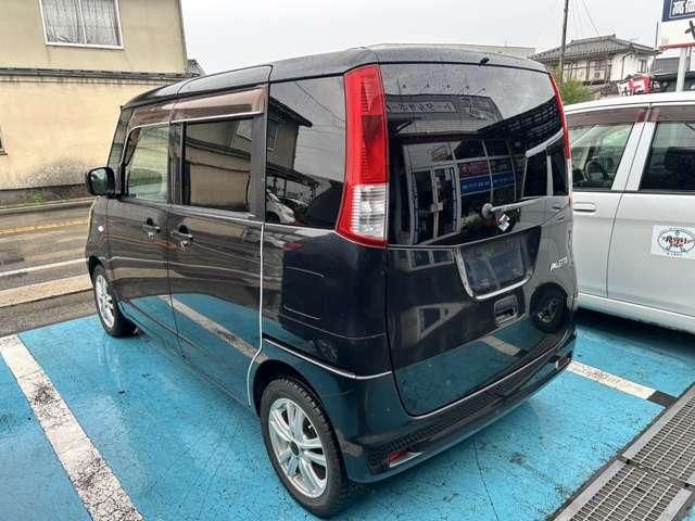 Mazda Bongo rear view