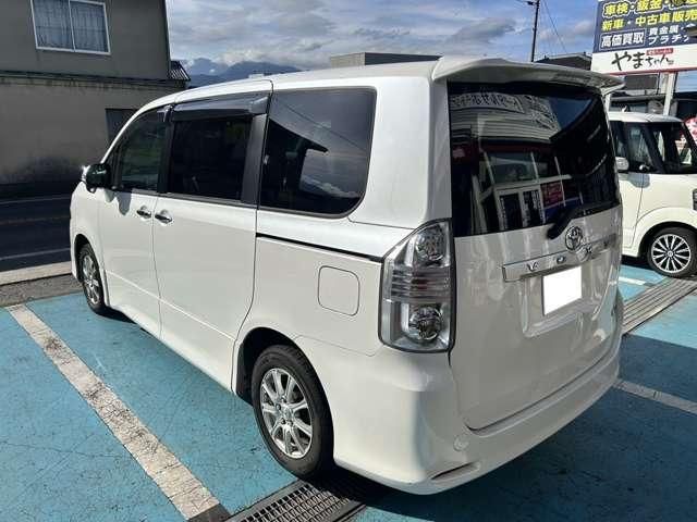 Mazda Bongo rear view