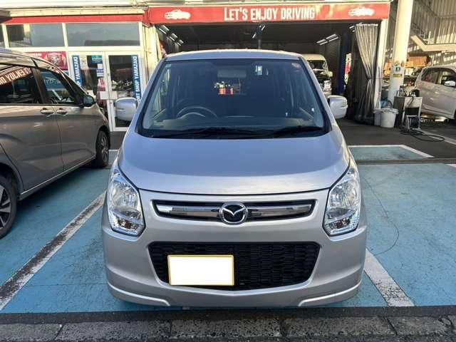 Mazda Bongo front view