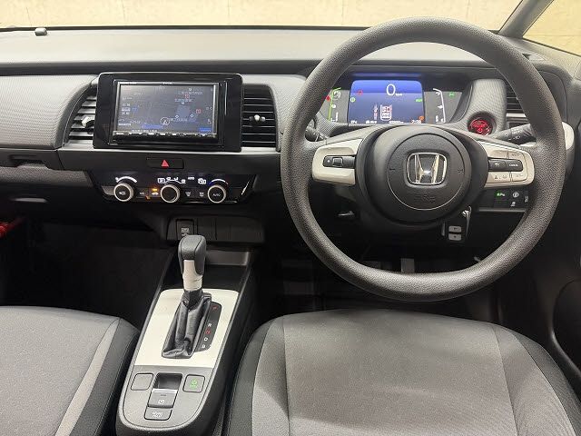 Mazda Bongo front view