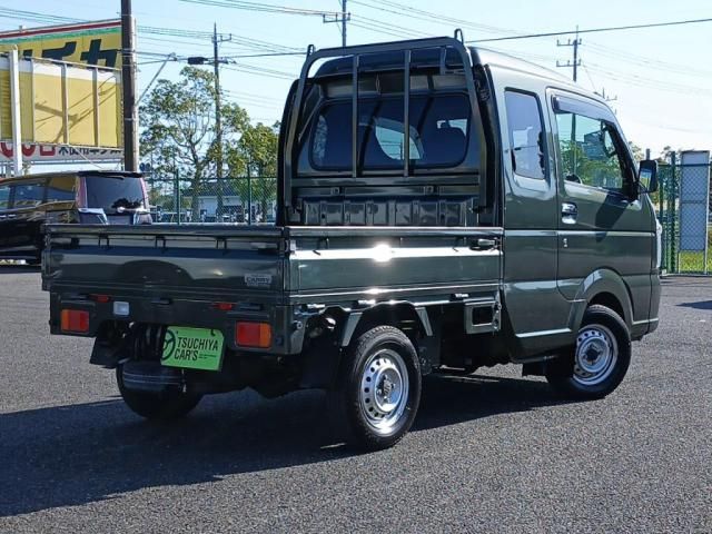 Mazda Bongo front view