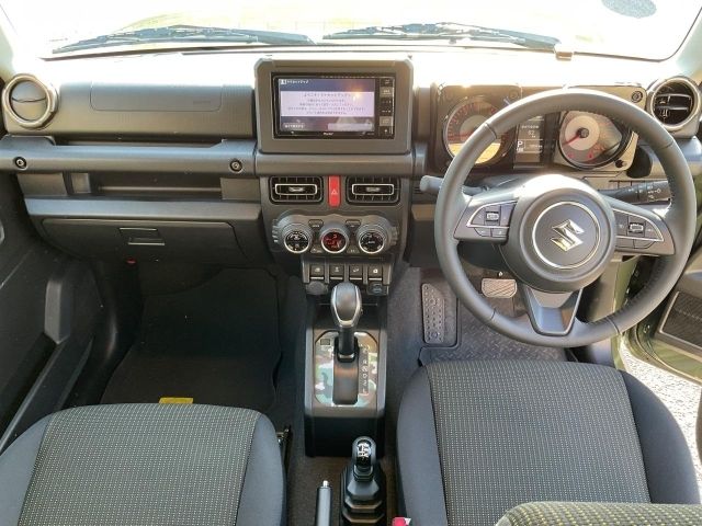Mazda Bongo front view