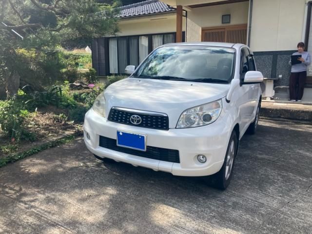 2011 Mazda Bongo Van